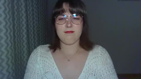Clara online show from May 6, 6:36 pm