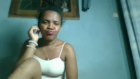 clarisse98 online show from October 22, 3:46 pm