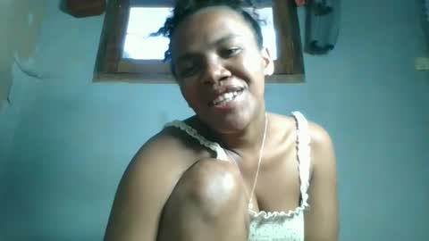 Snapshot of clarisse98 chatting on October 19, 1:27 pm clarisse98 online show from October 19, 1:27 pm