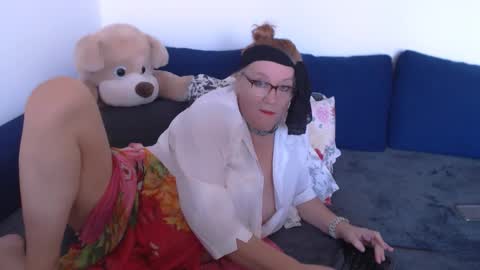 Snapshot of classy_lydya chatting on October 28, 1:23 pm Lydya online show from October 28, 1:23 pm