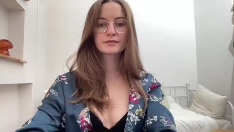 classyandgirly online show from March 23, 7:08 pm