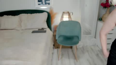 Classy Tinna online show from October 27, 6:13 am