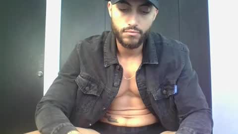 Clay online show from April 21, 5:31 pm