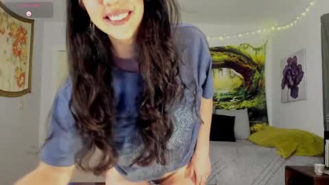 Cleo Schedule Updates online show from April 19, 1:39 am