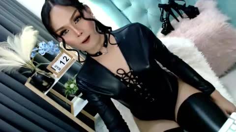 Cleo online show from March 12, 12:20 am