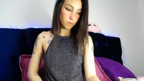 Snapshot of cleopatra_cute chatting on December 7, 5:10 am  Nicol  online show from December 7, 5:10 am