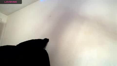 Snapshot of clermontt chatting on March 8, 5:01 pm clermontt online show from March 8, 5:01 pm