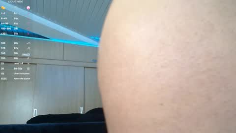 Snapshot of clermontt chatting on October 8, 11:38 am clermontt online show from October 8, 11:38 am