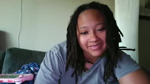 High Queen Clio online show from March 13, 5:38 pm