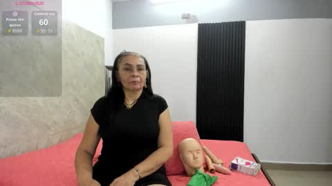 CLOE online show from December 20, 11:28 am