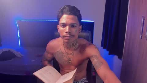 cloud_mckey8 online show from February 28, 4:27 am