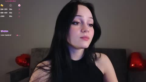 Ellie online show from August 7, 3:16 am