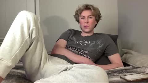 Clyde Austin online show from October 18, 2:49 am