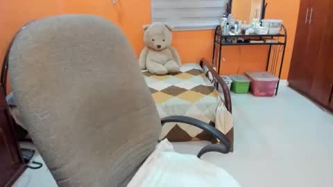 titanis online show from February 5, 9:29 pm