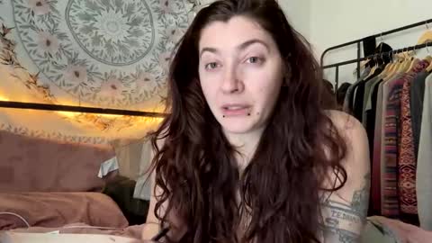 coeurdedraveur online show from January 9, 1:56 pm