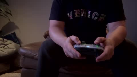 coker79 online show from January 2, 3:26 am