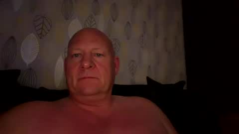 col4nows online show from July 24, 10:29 pm