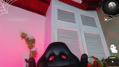 Snapshot of colby_smit chatting on October 7, 8:05 pm Colby online show from October 7, 8:05 pm