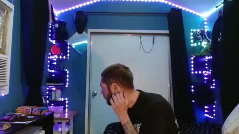 colevan2390 online show from January 8, 6:52 am