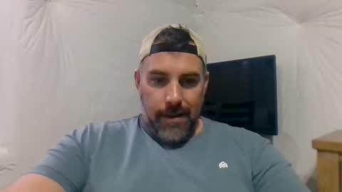 Just me online show from November 23, 5:22 pm