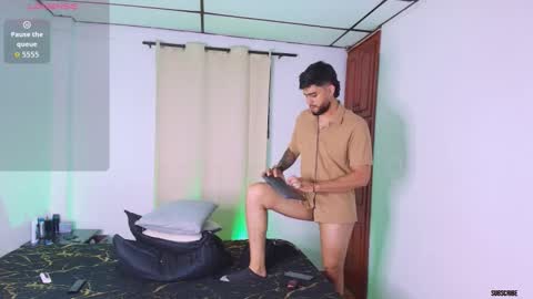 colt_perci online show from October 23, 4:25 am