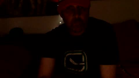 colton93b online show from May 18, 9:48 am