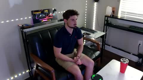 Snapshot of coltoncullens chatting on October 3, 9:56 pm Colton Cullens online show from October 3, 9:56 pm