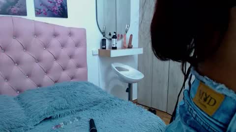 conni_f00x online show from January 11, 8:26 pm