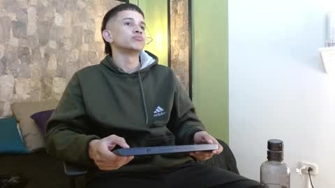 Connor King1 online show from December 2, 12:13 pm