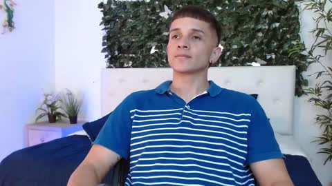 Connor King1 online show from December 18, 4:17 pm