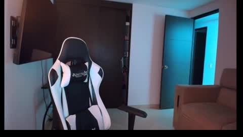 conradgrayson78 leonandresough online show from November 12, 11:40 pm