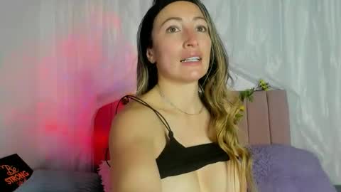 conyabril online show from December 15, 11:01 pm