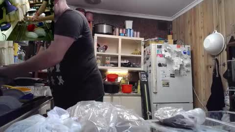 Snapshot of cookieliquor chatting on September 30, 7:02 pm Cookie - I do cooking streams occasionally. Next stream  online show from September 30, 7:02 pm