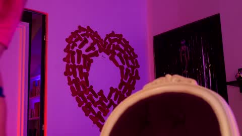 Ginger The Cringer online show from April 2, 9:16 am