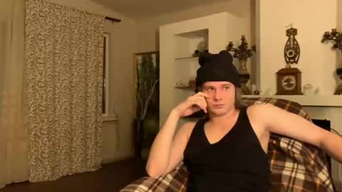 Nick online show from March 15, 8:01 pm