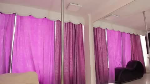 Coral  online show from March 13, 3:48 pm