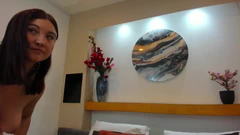   online show from January 6, 11:36 am