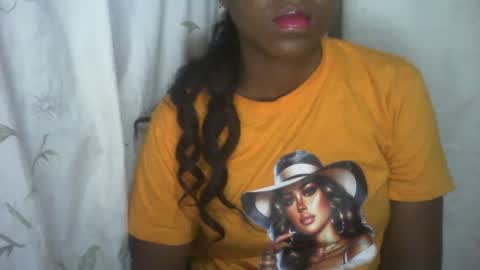 couleur_vanille online show from November 3, 1:28 am