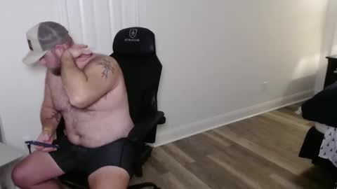 countrystrong35 online show from December 20, 10:33 am