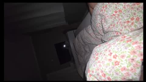 Snapshot of couple3845 chatting on October 19, 12:04 am couple3845 online show from October 19, 12:04 am