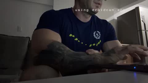 couplemuscle40 online show from October 1, 11:36 pm