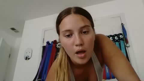 Em online show from July 20, 5:48 pm