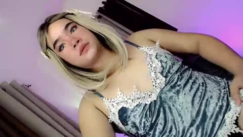 Hot Ayisha online show from November 3, 7:26 pm