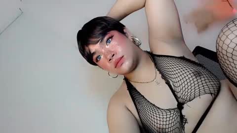 Hot Ayisha online show from March 10, 6:12 pm