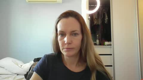 Anny online show from November 26, 11:51 am