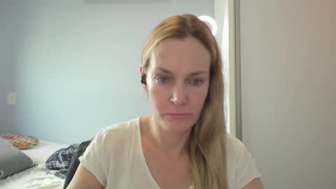 Anny online show from April 1, 10:49 am