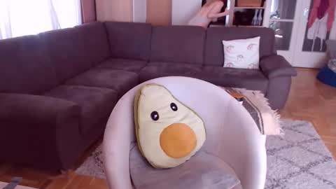 Camille online show from April 7, 12:07 pm