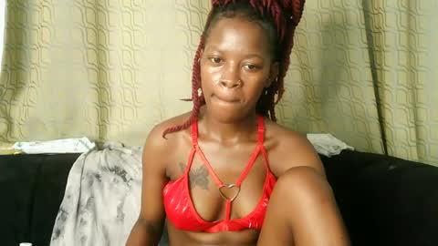 creamy_moonx online show from July 20, 2:41 pm
