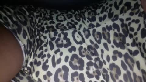 Snapshot of creamycocobabe chatting on October 6, 2:18 am CreamyCocoBabe online show from October 6, 2:18 am