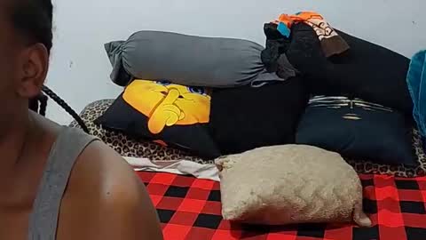 creamyhub online show from December 19, 9:05 am